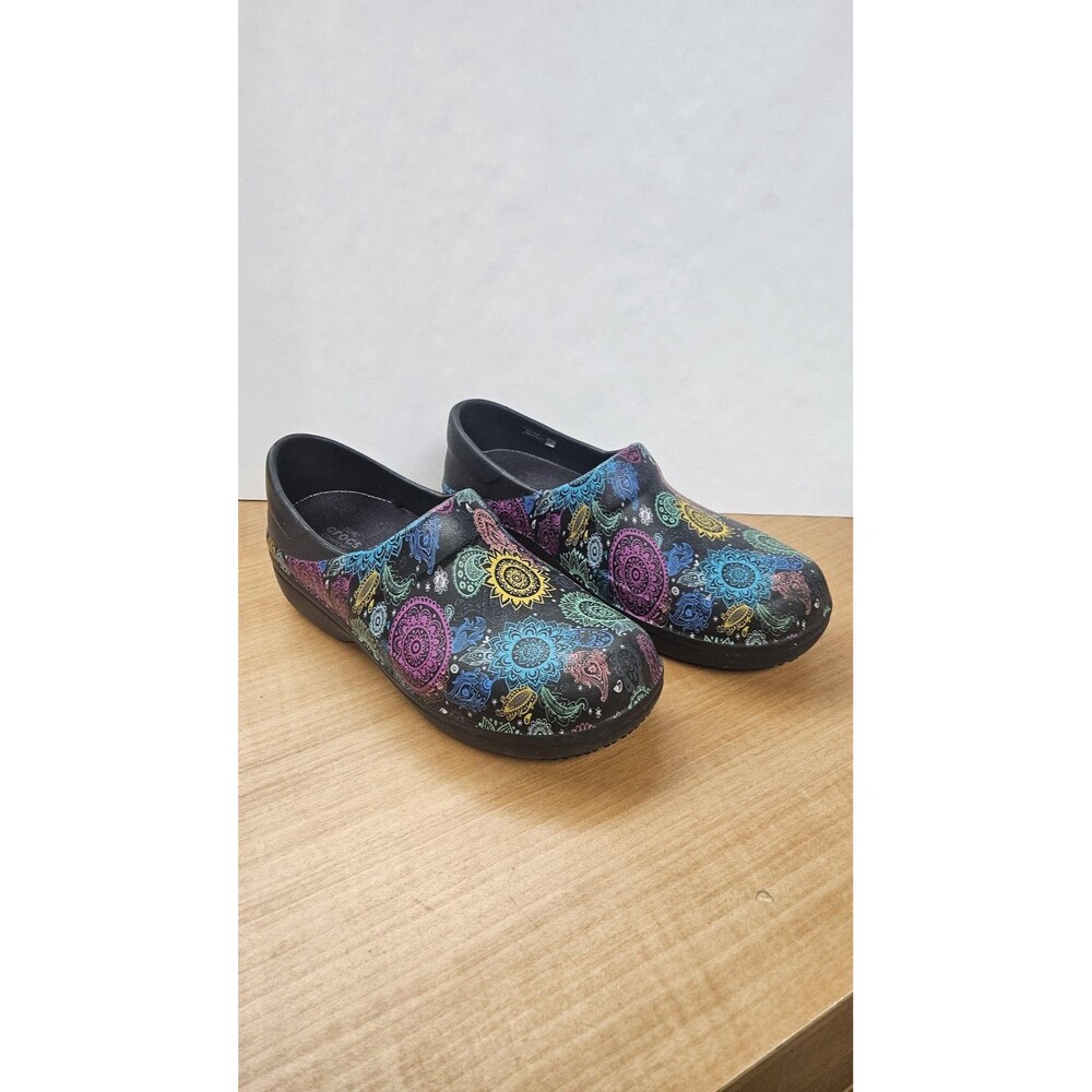 Crocs Clog Shoes Womens Size 9 Black Multicolor Paisley Work Slip On 205385